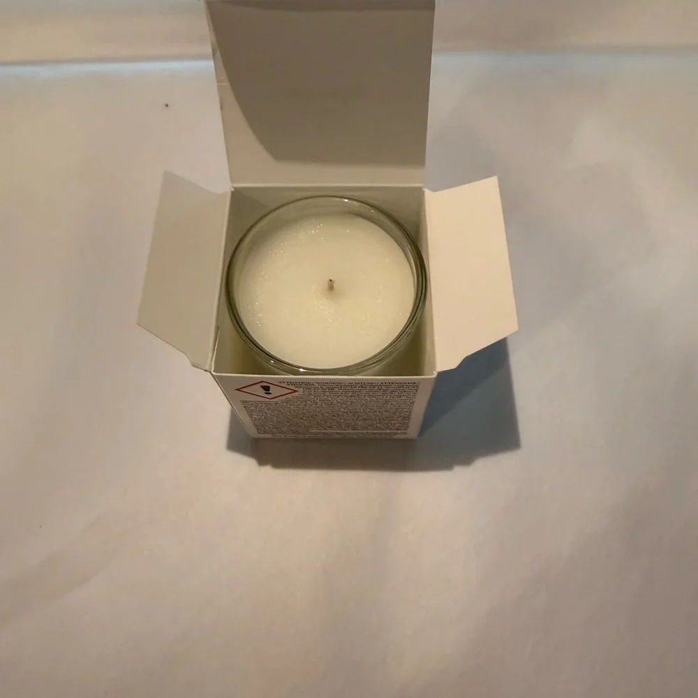 Diptyque Roses Candle - mini - Picture 3 of 5